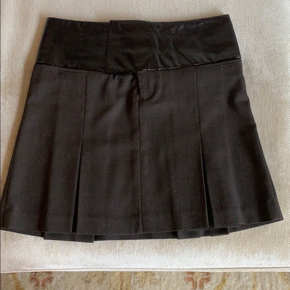 Alvin Valley pleated mini skirt.